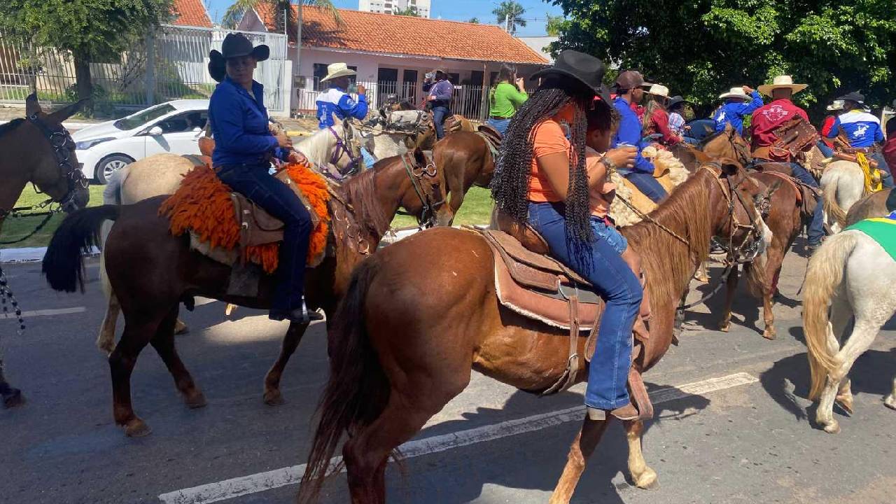 Primavera do Leste Celebra o Dia do Trabalhador com Tradicional Cavalgada e Confraternização