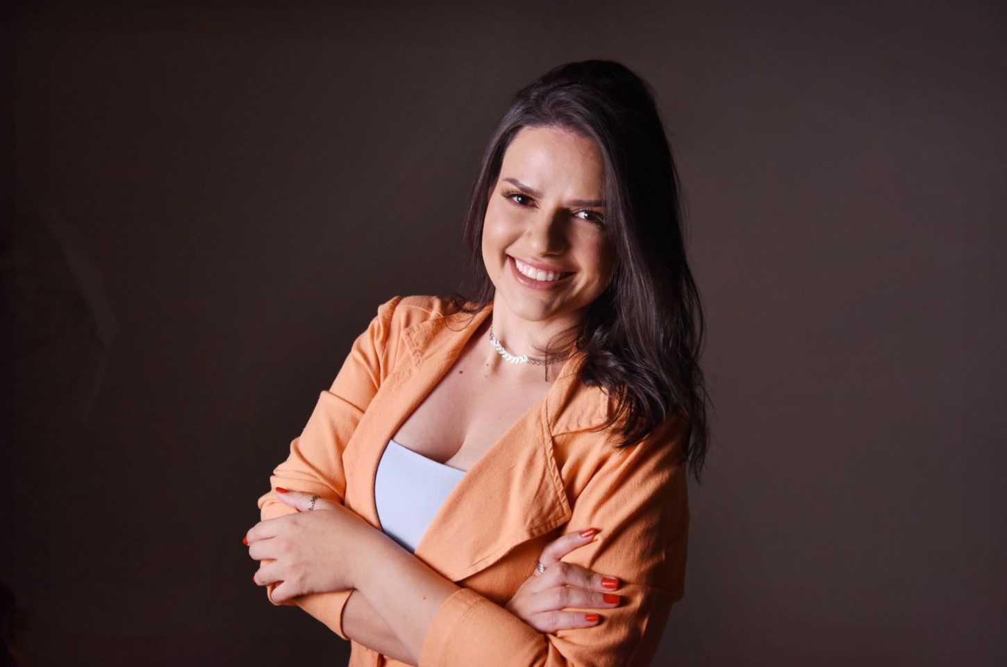 Karine Maris: Saúde, Estética Facial e os Segredos da Harmonização