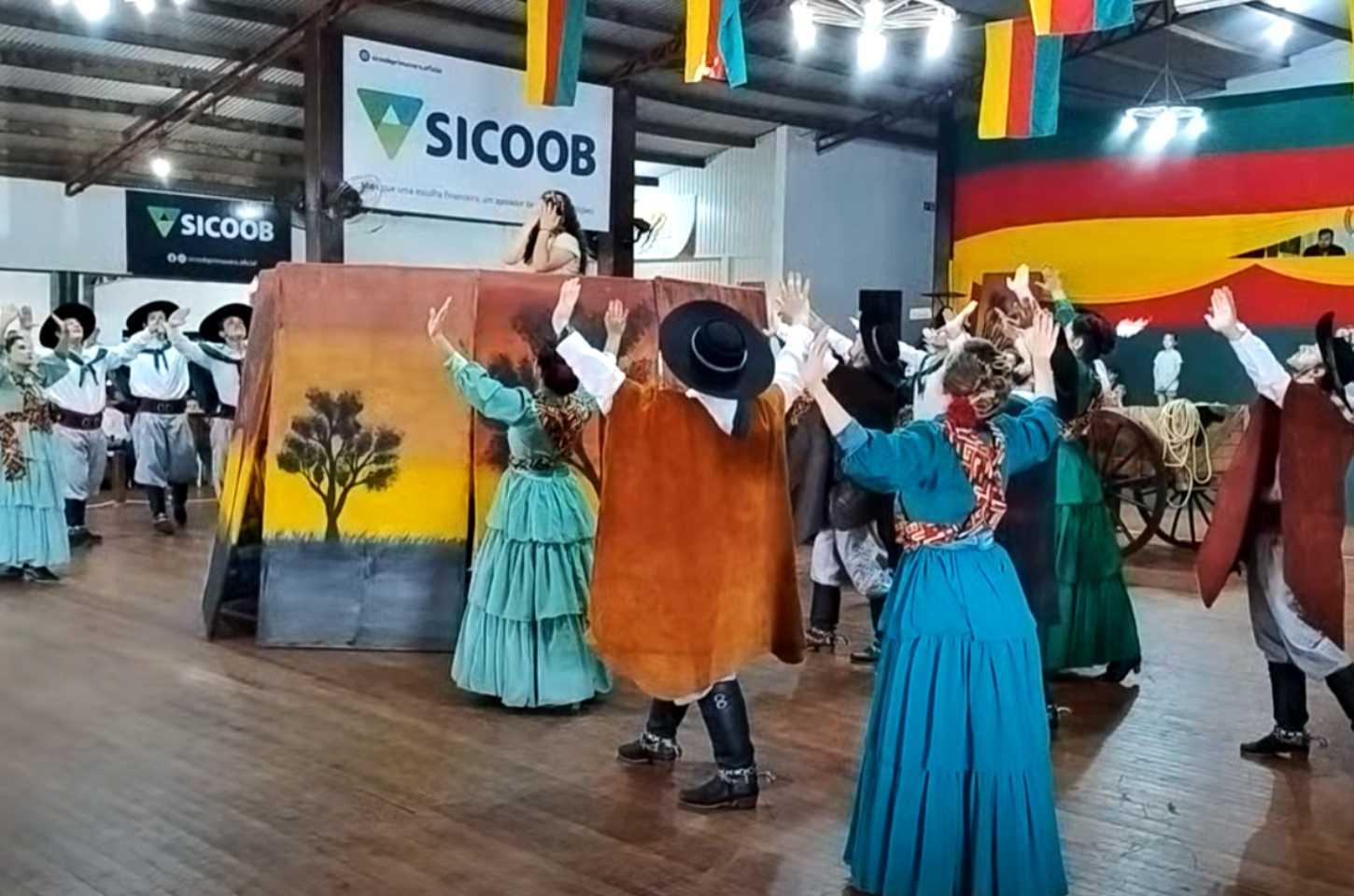 Invernada Adulta Faz Pré-estreia para Festival de Arte e Tradição Gaúcha