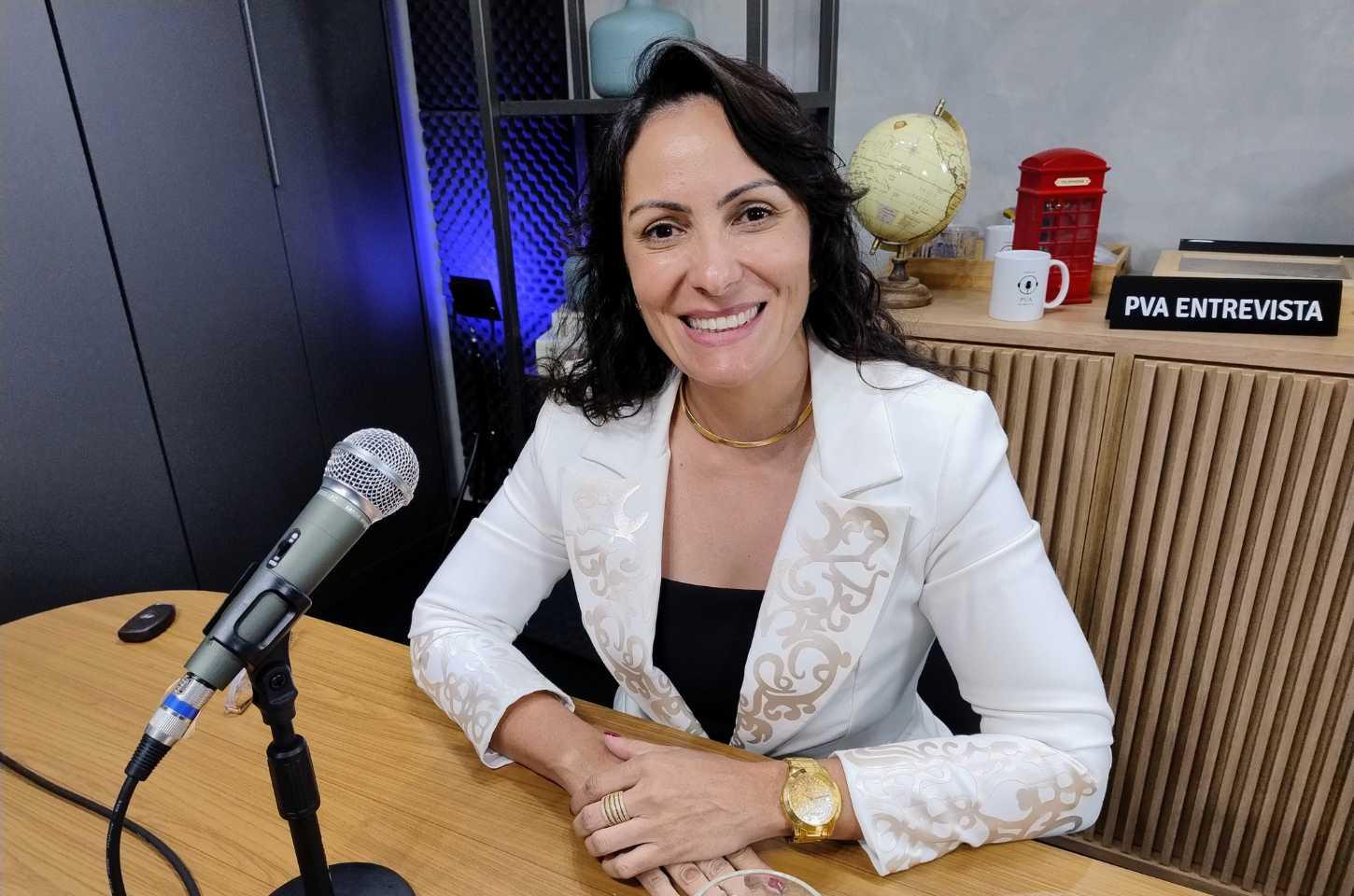 Cris Minini: Uma Conversa Transformadora sobre Desenvolvimento Humano e Liderança