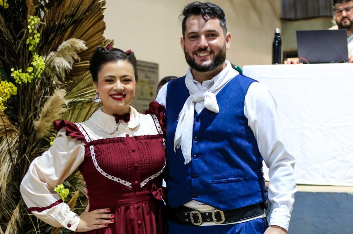 CTG Querência Distante: Professores de Dança Bruna Almeida e Lucas Freitas Revelam a Magia da Cultura Gaúcha