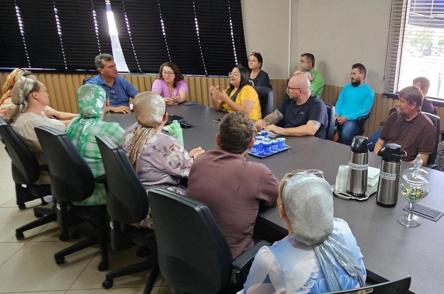 📰 Comunidade Russa de Primavera do Leste Recebe Atenção da Prefeitura: Diálogo Abre Caminho para Melhorias em Educação, Infraestrutura e Lazer