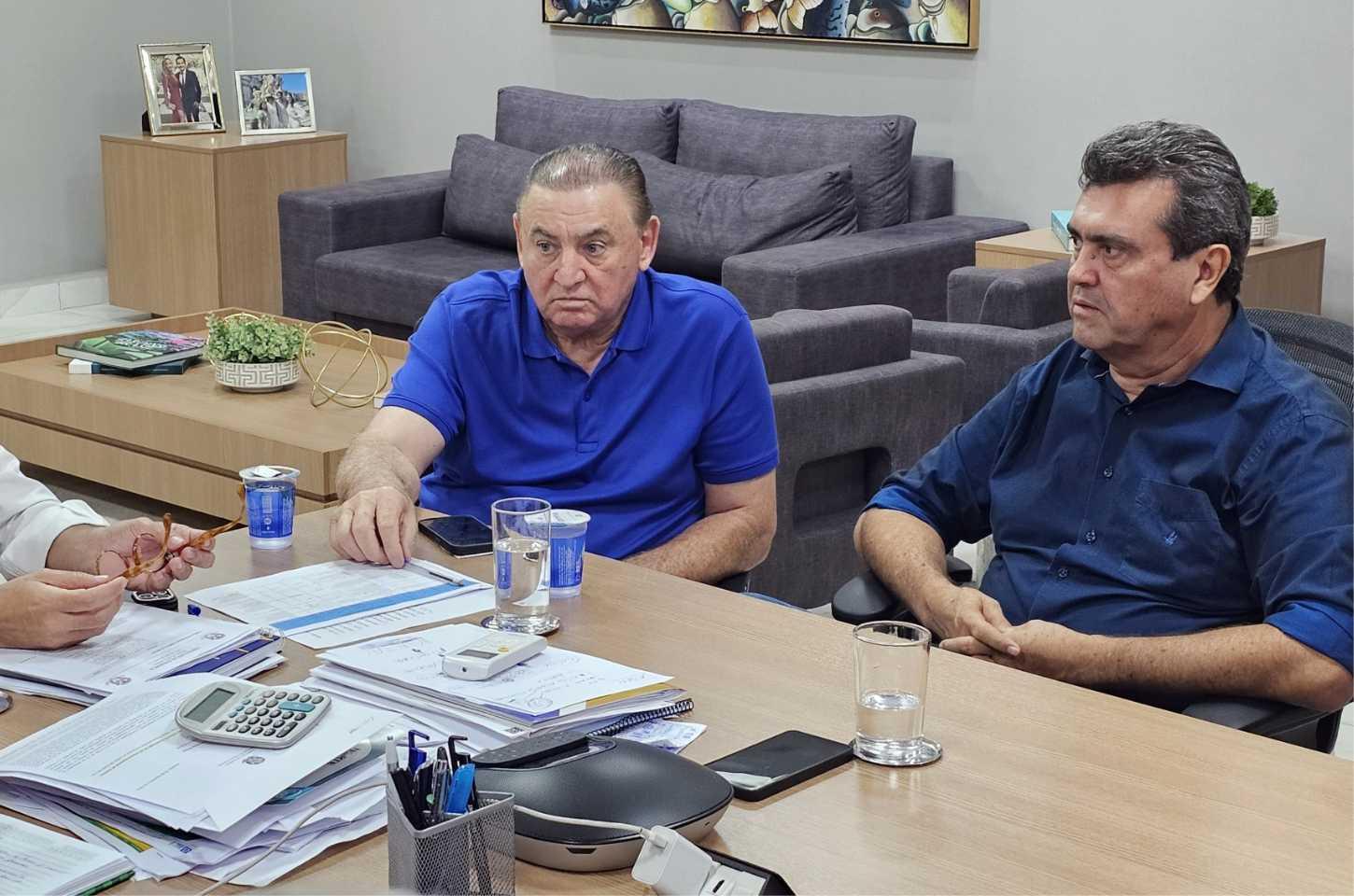 Prefeito de Primavera do Leste busca apoio do Governo do Estado para construção de moradias populares em área de risco