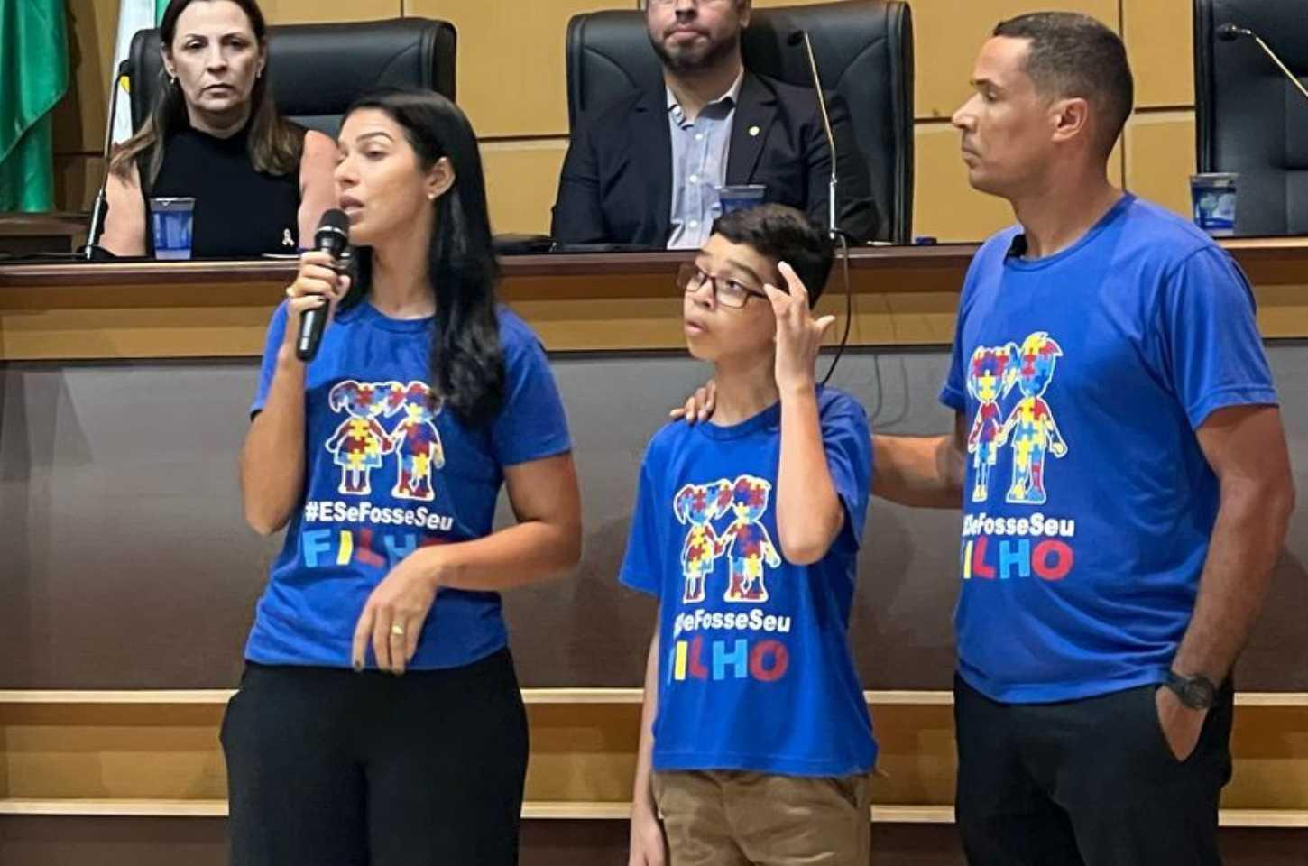 📢 Formação de Educadores Marca o Dia Mundial da Conscientização do Autismo na Câmara Municipal 🤝📚