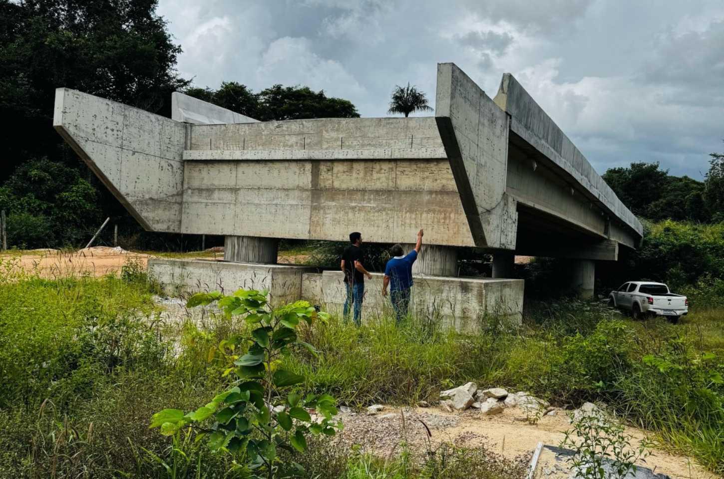 🚧 Obras na Ponte do Rio Culuene Impulsionam Escoamento Agrícola e Mobilidade Rural em Primavera do Leste🚜💨