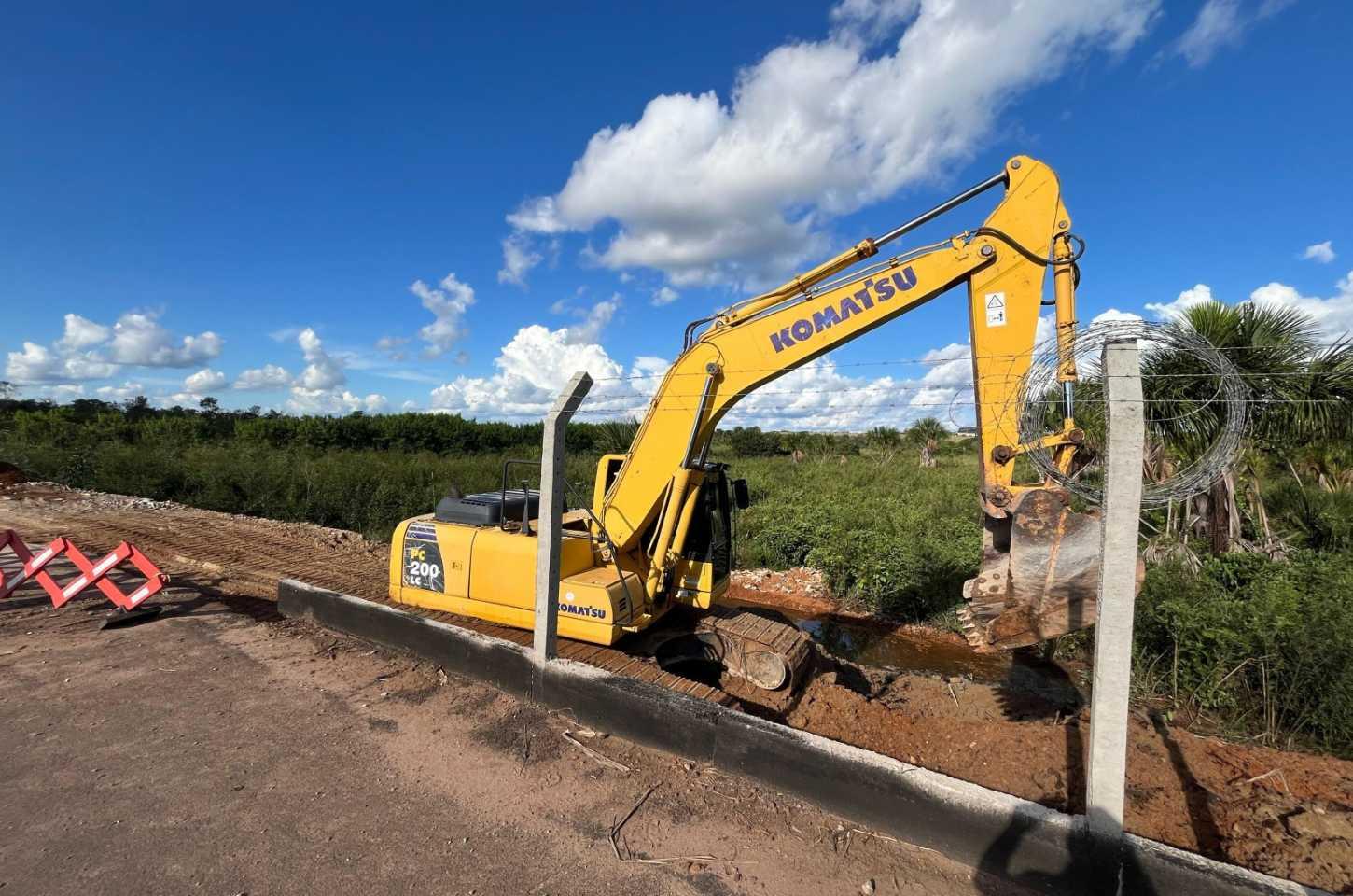 Prefeitura Inicia Obras Emergenciais em Avenida Mata Fria com Risco de Rompimento Pós-Chuvas