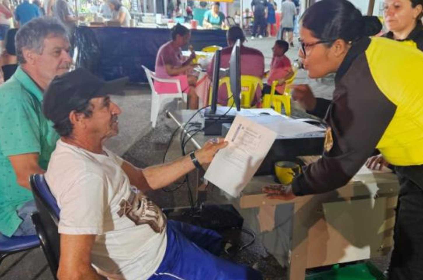 🚗♿CMTU leva emissão de Carteira de Estacionamento para idosos e PCDs à Feira da Lua