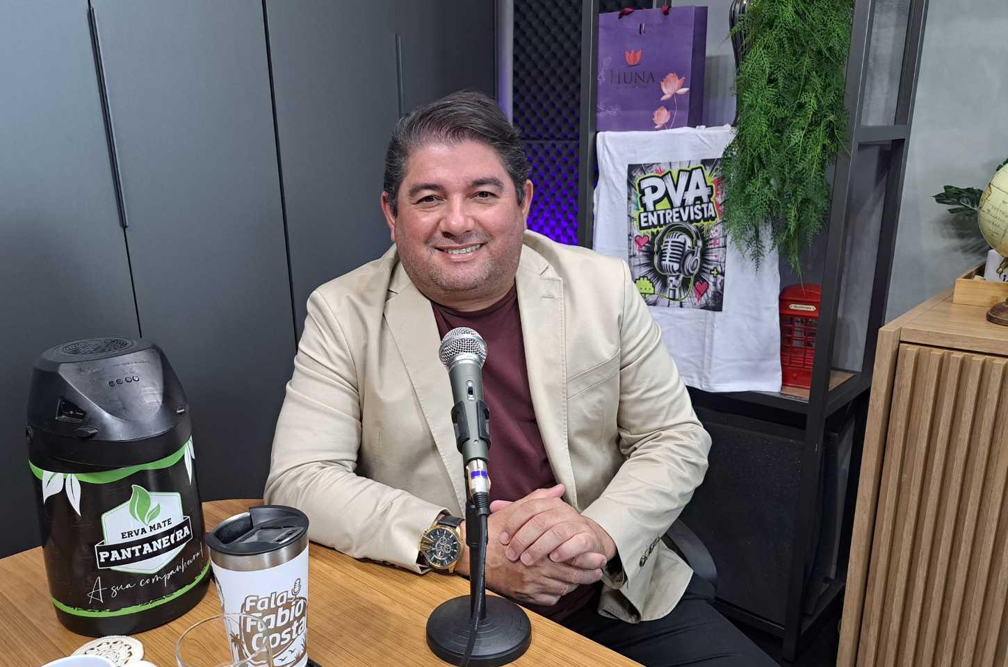 Fábio Costa: Três Décadas de Voz e Paixão pelo Rádio no Interio