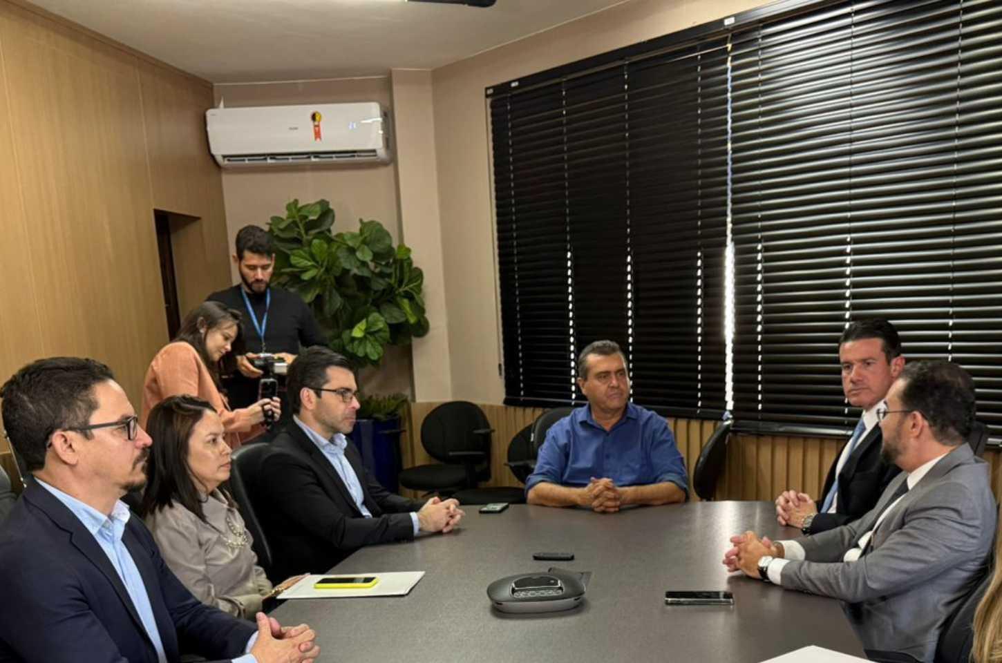 Ouvidoria Cidadã do TJMT: Prefeitura Recebe Visita para Fortalecer Diálogo entre Judiciário e População 👥⚖️