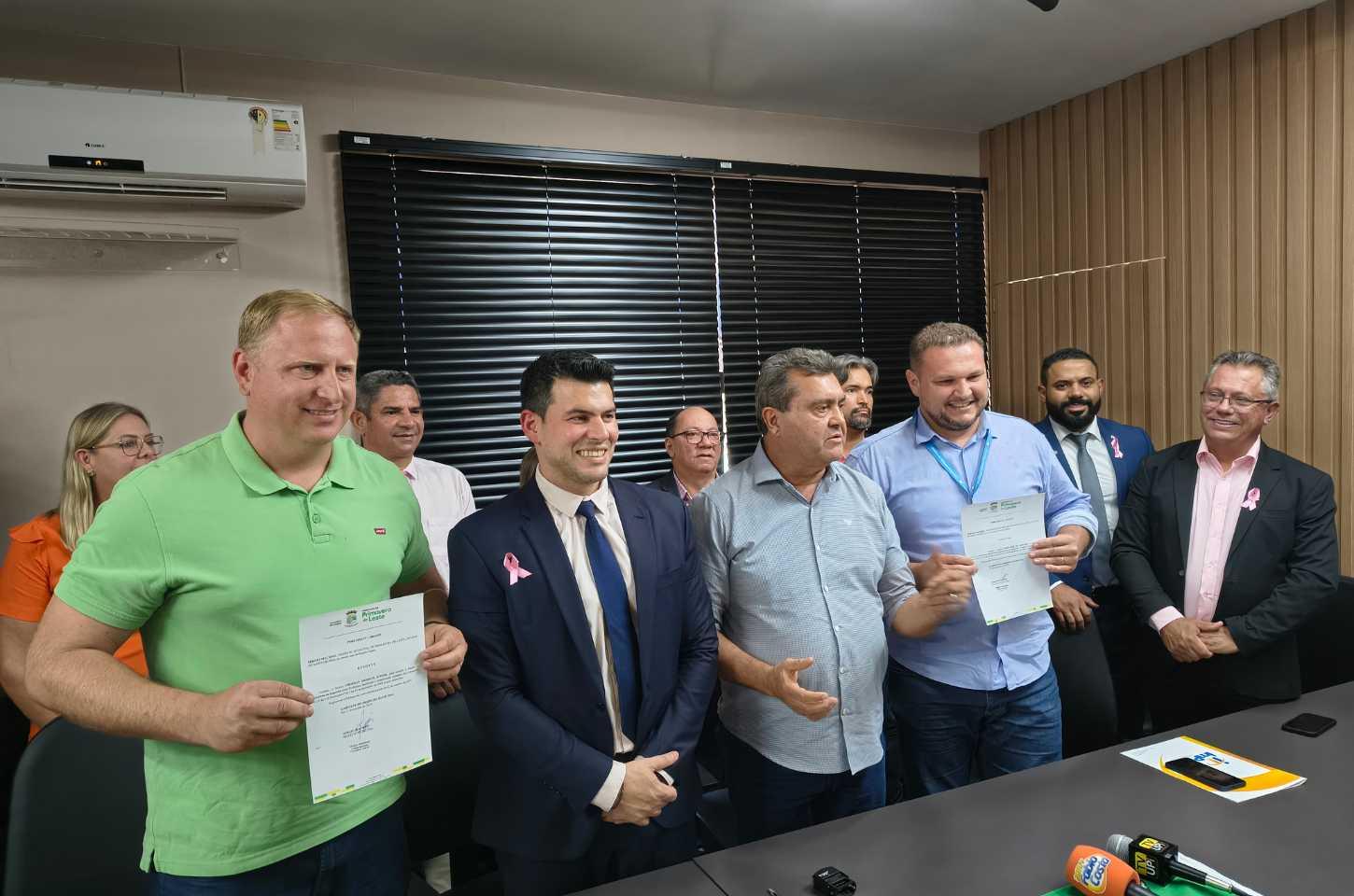 Reforma no Alto Escalão: Prefeito de Primavera do Leste Anuncia Novos Secretários de Fazenda e Esportes em Ato Oficial