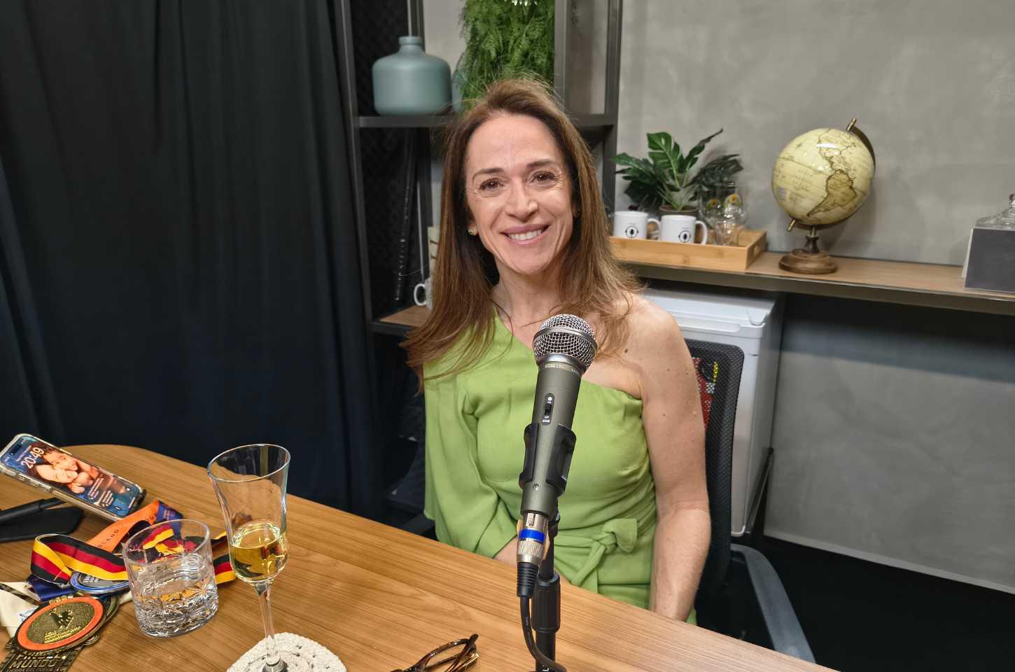 Reinventando-se aos 40+: Podcast com Dra. Fabiana Bersch Desvenda os Segredos da Menopausa, Saúde e Longevidade